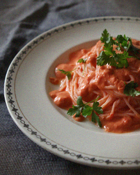 Chilled Rice Noodles with Red Sauce 2